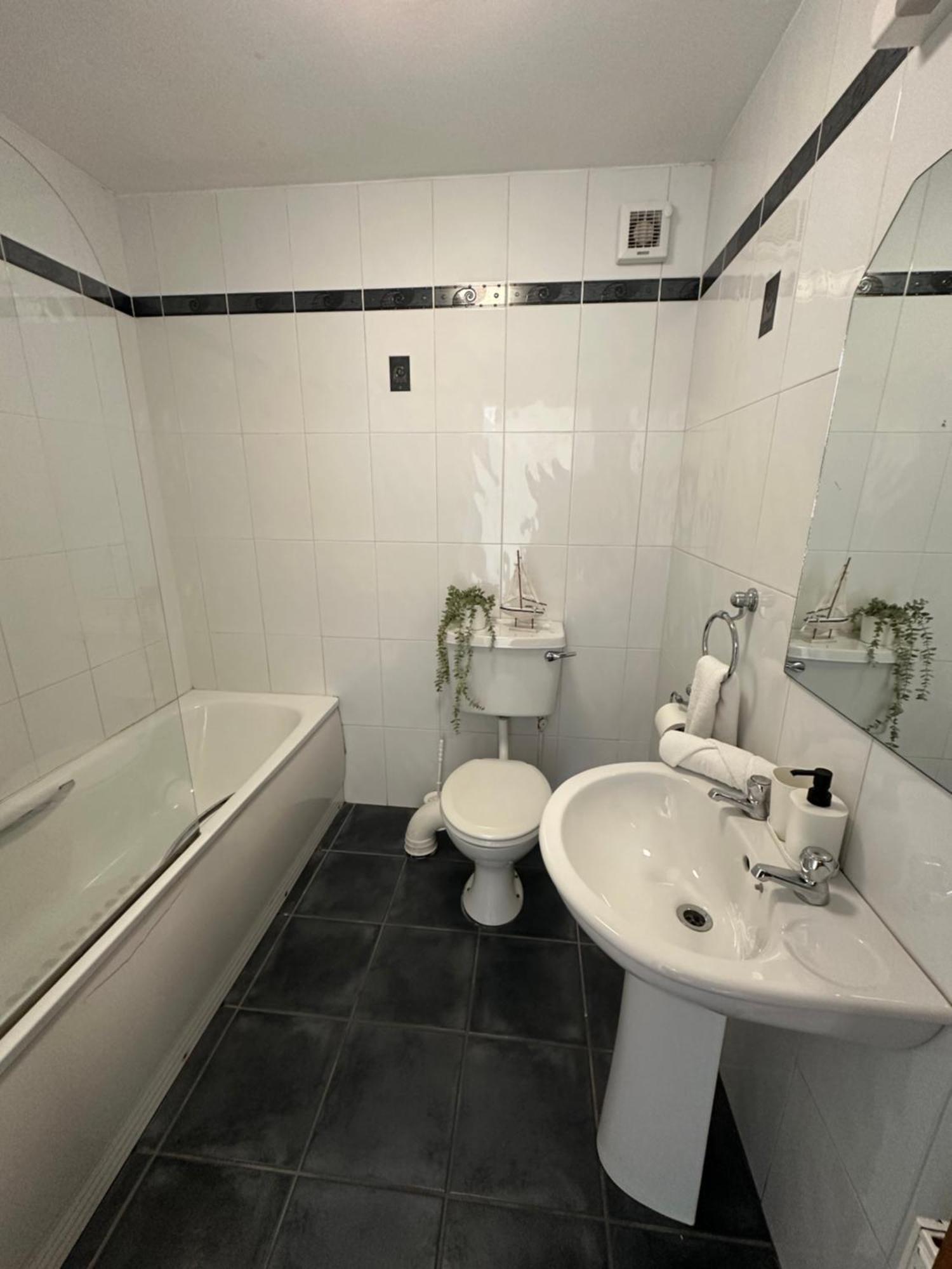 Waterlane Apartments Galway Eksteriør bilde